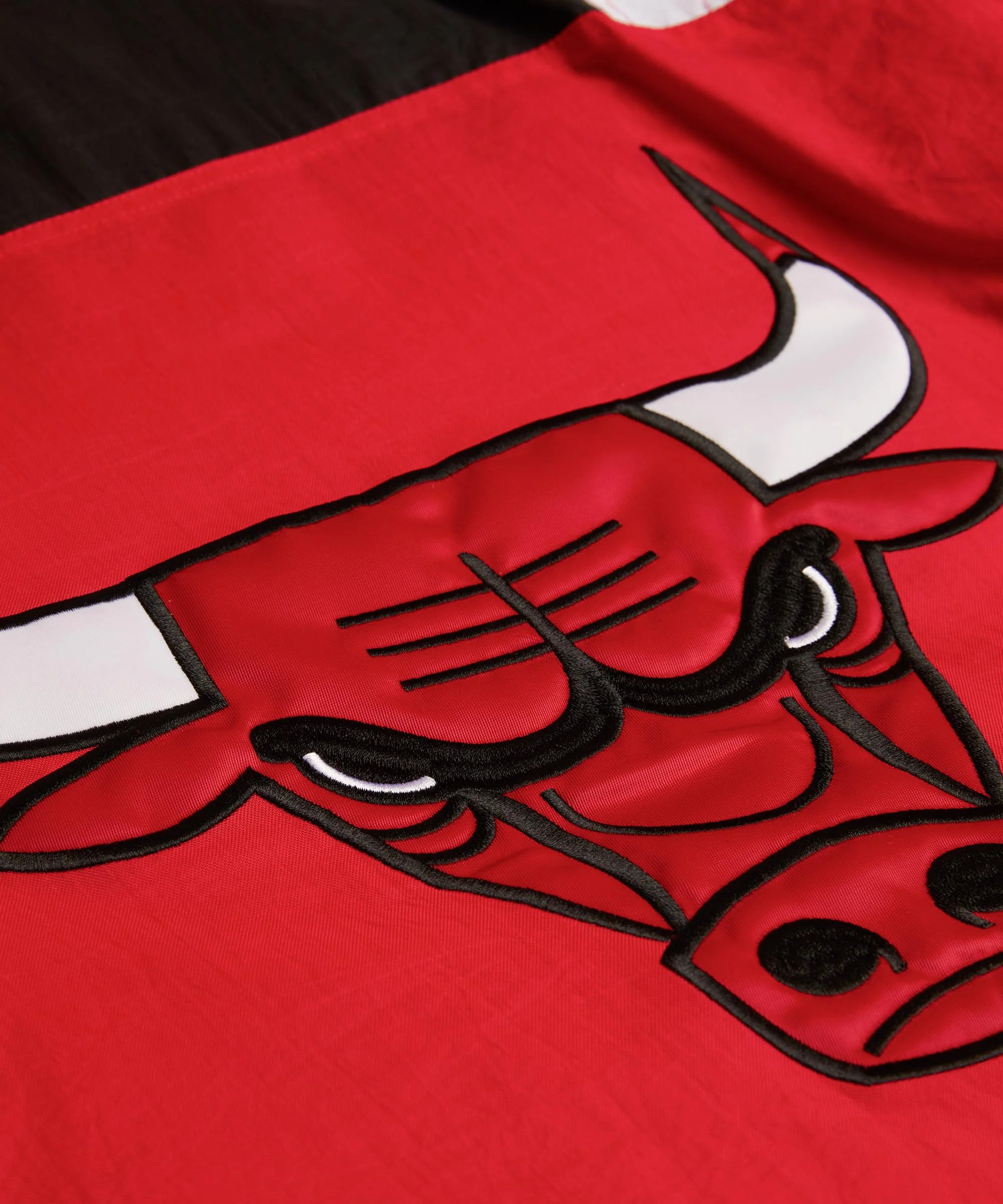 HOMAGE X Starter Bulls Pullover Jacket - Image 5