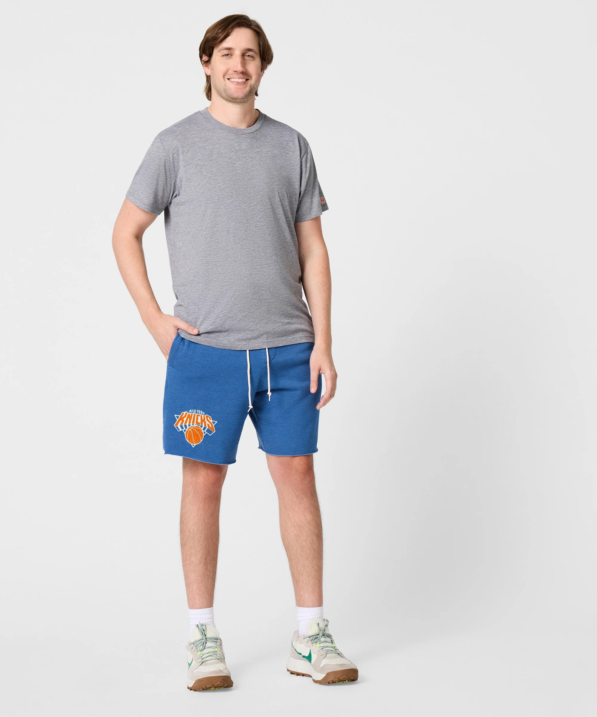New York Knicks Logo Sweat Shorts - Image 10